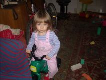 Adlka jede na nov motorce